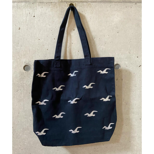 Hollister(ホリスター)の★ホリスター★バッグ トートバッグ ネイビー 新品 タグ無し レディースのバッグ(トートバッグ)の商品写真