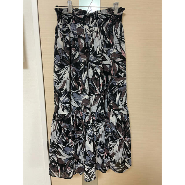URBAN RESEARCH(アーバンリサーチ)のアーバンリサーチ  マキシ丈　スカート　柄 レディースのスカート(ロングスカート)の商品写真