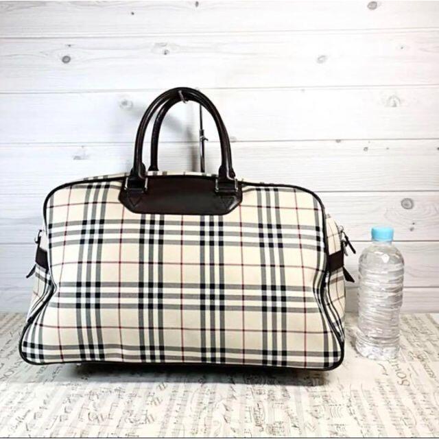 BURBERRY(バーバリー)の【大容量・Burberry】大型ボストンバッグ　旅行バッグ　ロゴプレート付き レディースのバッグ(ボストンバッグ)の商品写真