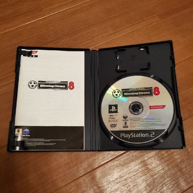 KONAMI(コナミ)のワールドサッカーウイニングイレブン8 PS2 エンタメ/ホビーのゲームソフト/ゲーム機本体(その他)の商品写真