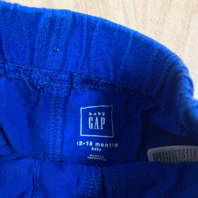 babyGAP(ベビーギャップ)の【専用です】ショートパンツ　2枚　ベビーギャップ　80 キッズ/ベビー/マタニティのベビー服(~85cm)(パンツ)の商品写真