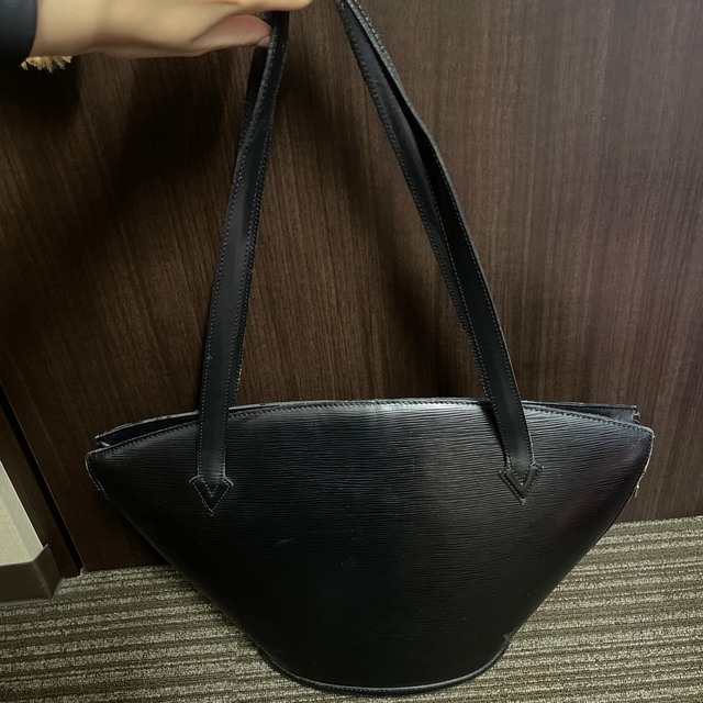 LOUIS VUITTON(ルイヴィトン)のLOUIS VUITTON エピ　ブラック レディースのバッグ(ハンドバッグ)の商品写真