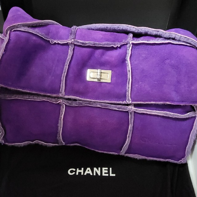 CHANEL(シャネル)のCHANEL　ムートン バッグ レディースのバッグ(ショルダーバッグ)の商品写真