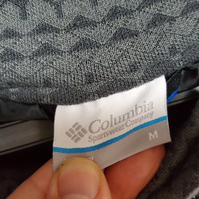 Columbia(コロンビア)のコロンビアColumbiaオリジナル白TシャツLとグレーパイル地ハーフパンツM スポーツ/アウトドアのアウトドア(登山用品)の商品写真