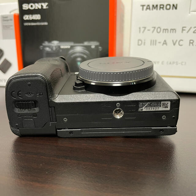 Sony α6400ボディ&タムロン17-70F/2.8 cinebloom10