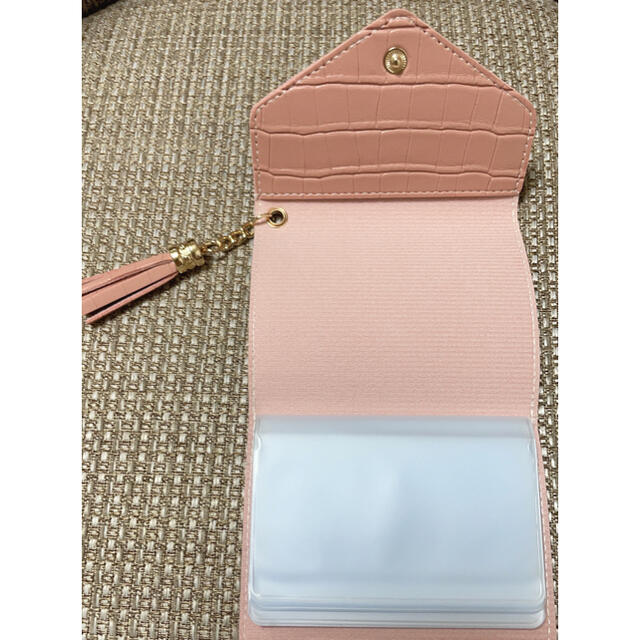 タッセル付き カードケース ピンク レディースのファッション小物(名刺入れ/定期入れ)の商品写真