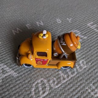 ディズニー(Disney)のディズニー　クマのプーさん　TOMICA 　トミカ(キャラクターグッズ)