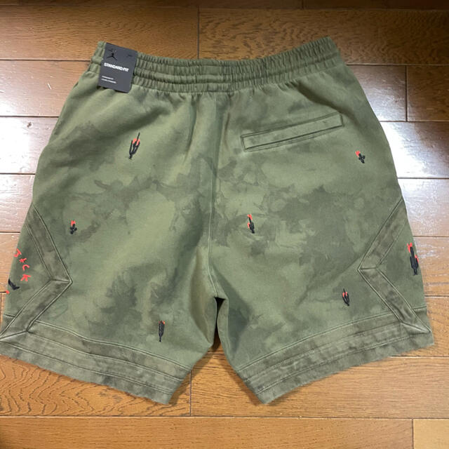 NIKE(ナイキ)の新品未使用 TRAVIS SCOTT × NIKE JORDAN SHORTS メンズのパンツ(ショートパンツ)の商品写真