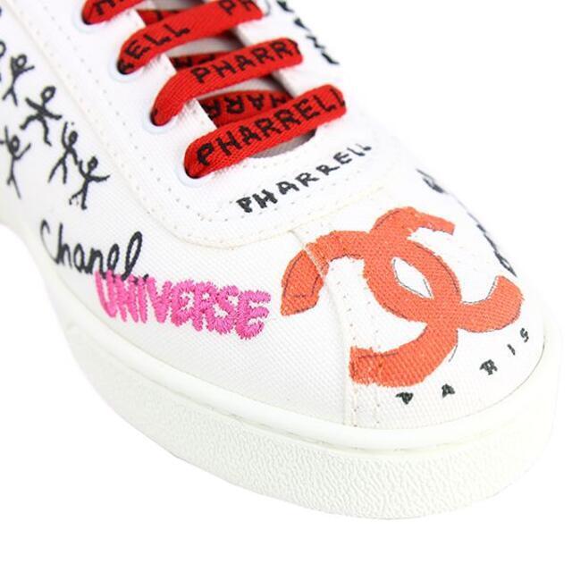 CHANEL - シャネル CHANEL スニーカー 靴 ファレルウィリアムス CHANEL - シャネル CHANEL スニーカー 靴 ファレルウィリアムス
