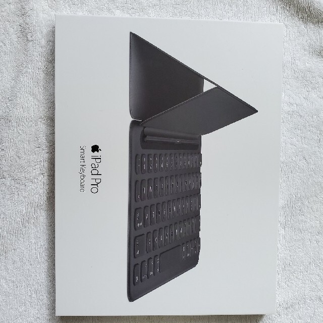 iPad(アイパッド)のiPad Pro 9.7インチ用のスマートキーボード スマホ/家電/カメラのPC/タブレット(タブレット)の商品写真