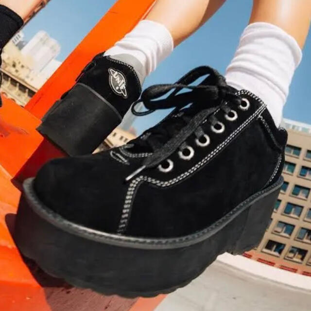 UNIF 厚底　スニーカー