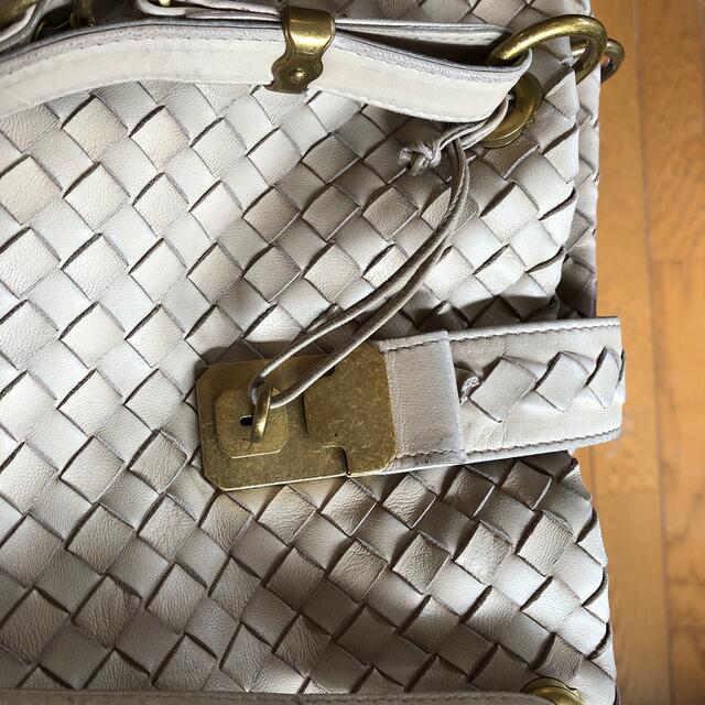 Bottega Veneta(ボッテガヴェネタ)のボッテガべネタ　イントレチャート　バッグ レディースのバッグ(ショルダーバッグ)の商品写真