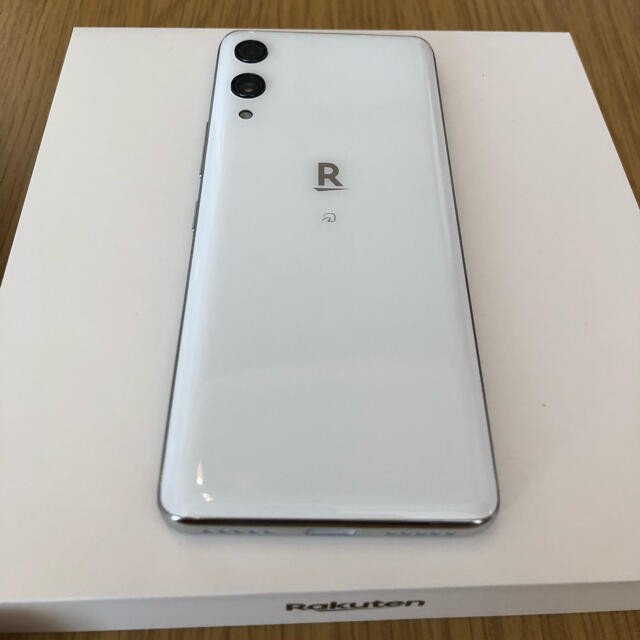 Rakuten(ラクテン)の楽天ハンド スマホ/家電/カメラのスマートフォン/携帯電話(スマートフォン本体)の商品写真