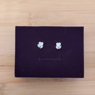 ジュエリーツツミ(JEWELRY TSUTSUMI)の【キュービックジルコニア】お花ピアス(ピアス)