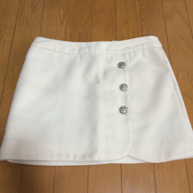 EGOIST(エゴイスト)のホワイトミニスカート レディースのスカート(ミニスカート)の商品写真