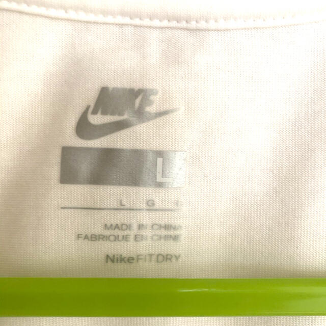 NIKE(ナイキ)のNIKE Tシャツ スポーツ/アウトドアのトレーニング/エクササイズ(トレーニング用品)の商品写真