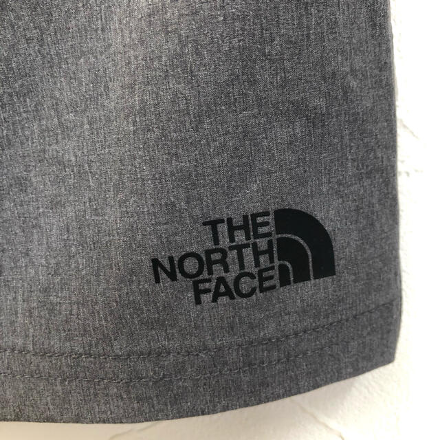 THE NORTH FACE(ザノースフェイス)のザノースフェイス  フレキシブルショーツ　ハーフパンツ　グレー レディースのパンツ(ハーフパンツ)の商品写真