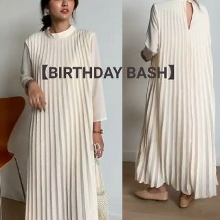 ダブルスタンダードクロージング(DOUBLE STANDARD CLOTHING)の【最終値下げ★新品同様_birthday bash】プリーツワンピース(ロングワンピース/マキシワンピース)