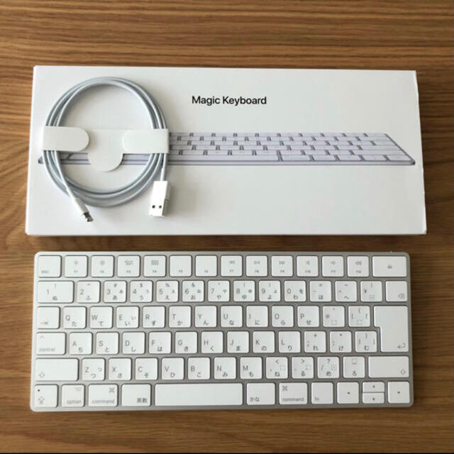 Apple(アップル)のApple magic keyboard 日本語 スマホ/家電/カメラのPC/タブレット(PC周辺機器)の商品写真
