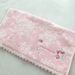 ローラアシュレイ(LAURA ASHLEY)の未使用　ローラアシュレイ　フェイスタオル(タオル/バス用品)