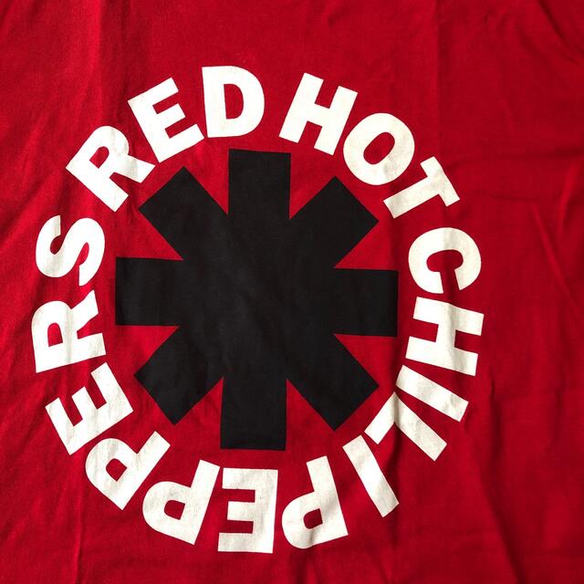 GU(ジーユー)のRED HOT CHILIPEPPERS Tシャツ メンズのトップス(Tシャツ/カットソー(半袖/袖なし))の商品写真