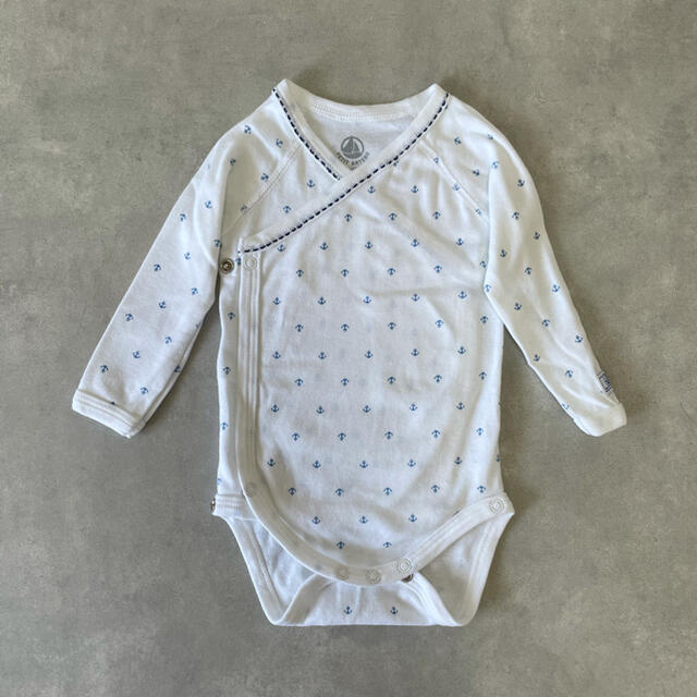 PETIT BATEAU(プチバトー)のプチバトー　前開きロンパース キッズ/ベビー/マタニティのベビー服(~85cm)(ロンパース)の商品写真