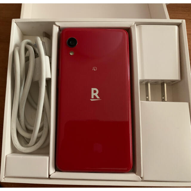 Rakuten(ラクテン)のRakuten mini「赤」 スマホ/家電/カメラのスマートフォン/携帯電話(スマートフォン本体)の商品写真