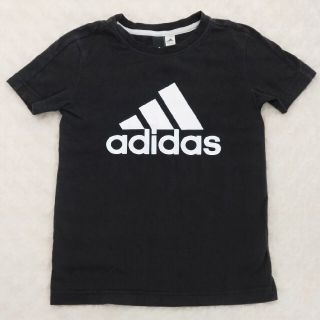 アディダス(adidas)のアディダス　ロゴTシャツ　130cm(Tシャツ/カットソー)