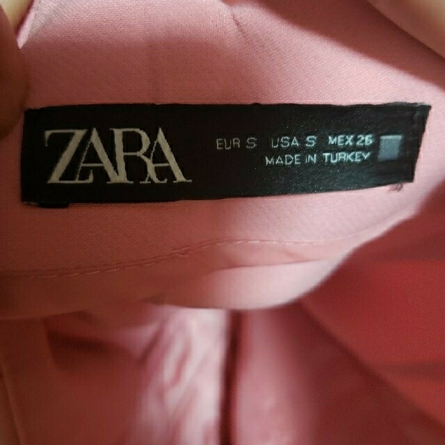 ZARA(ザラ)のZARAピンク☆ハイウエストパンツS美品 レディースのパンツ(クロップドパンツ)の商品写真