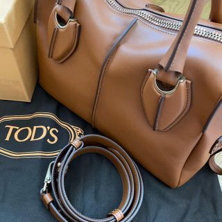 トッズ(TOD'S)の新品☆トッズ　dスタイリングsmall ハンドバッグショルダー付き(ハンドバッグ)