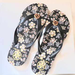 トリーバーチ(Tory Burch)の新品　トリーバーチ　ビーチサンダル(ビーチサンダル)