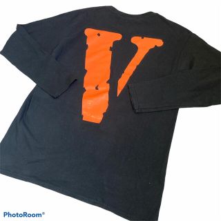 【激アツ】VLONE ヴィローン　長袖　ロング　tシャツ ロンt m ロゴ(Tシャツ/カットソー(七分/長袖))