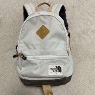 ザノースフェイス(THE NORTH FACE)のノースフェイス　キッズ　リュック　7L ベージュ(リュックサック)