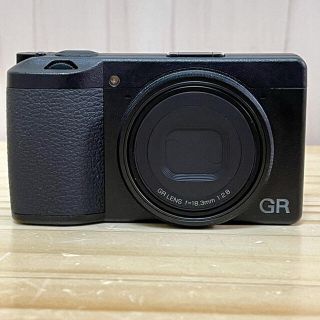 リコー(RICOH)のRICOH GR3 美品 (保証期間内) ＋予備バッテリー2個付(コンパクトデジタルカメラ)