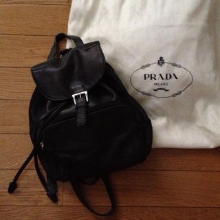 【レア品】プラダPRADA　レザーリュック　イタリア製　白タグあり