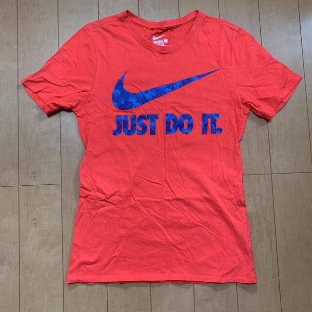 NIKE(ナイキ)のナイキ　Tシャツ メンズのトップス(Tシャツ/カットソー(半袖/袖なし))の商品写真