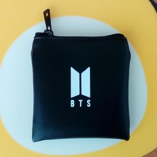 ボウダンショウネンダン(防弾少年団(BTS))のBTS  DIY BRACELETのポーチと箱　alomoさま専用(ポーチ)