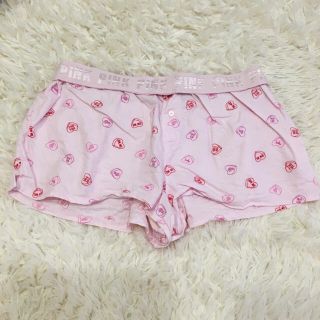 ヴィクトリアズシークレット(Victoria's Secret)のVICTORIA'S SECRET PINK ショートパンツ キャンディハーツ(ショートパンツ)