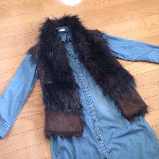 ザラ(ZARA)のZARA ムートンファーベスト*(毛皮/ファーコート)