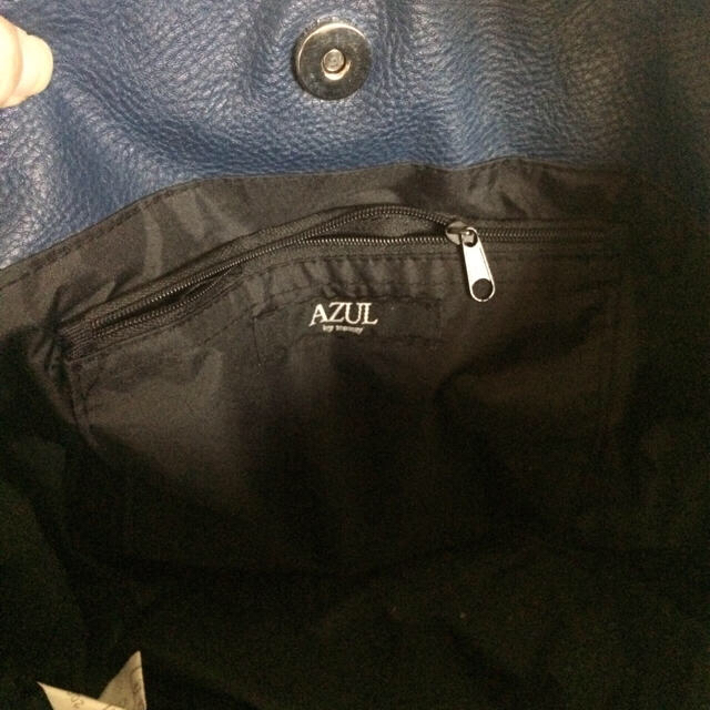 AZUL by moussy(アズールバイマウジー)のAZULラインストーンバック レディースのバッグ(ハンドバッグ)の商品写真