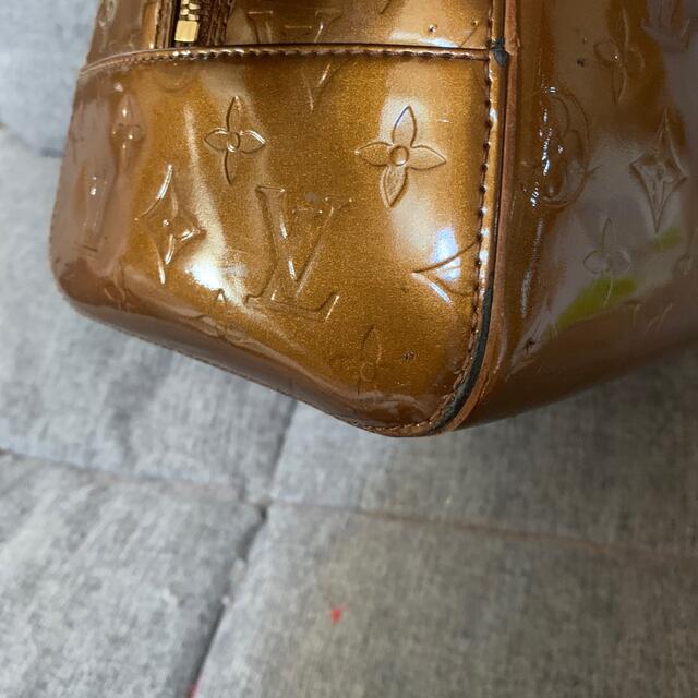 LOUIS VUITTON(ルイヴィトン)の❤️お値下げ.ルイヴイィトン.廃盤品.ヴェルニ.ゴールド❤️ レディースのバッグ(ハンドバッグ)の商品写真