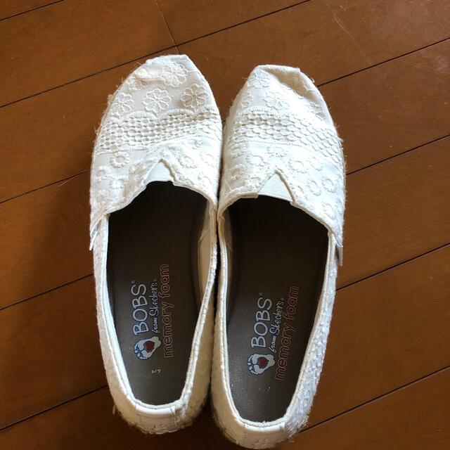 SKECHERS(スケッチャーズ)のほぼ新品！スケッチャーズのBOBS 可愛いちょっと靴底厚め3cmサイズ24cm レディースの靴/シューズ(スニーカー)の商品写真