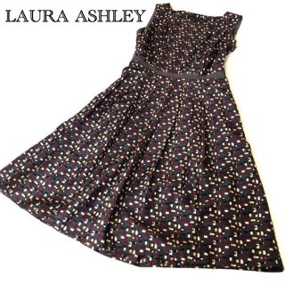 ローラアシュレイ(LAURA ASHLEY)のLAURA ASHLEY ローラアシュレイ  シルク 膝下丈ワンピース (ひざ丈ワンピース)