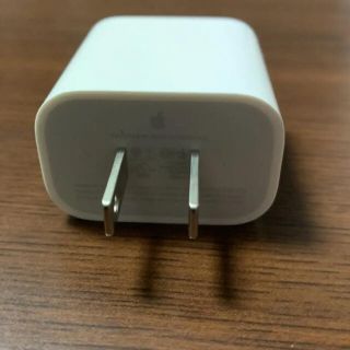 アップル(Apple)の新品 Apple純正 18W USB-C電源アダプター A1720(バッテリー/充電器)