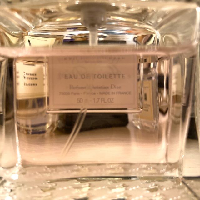 Christian Dior(クリスチャンディオール)のクリスチャンディオール ブルーミングブーケ 50ml コスメ/美容の香水(香水(女性用))の商品写真