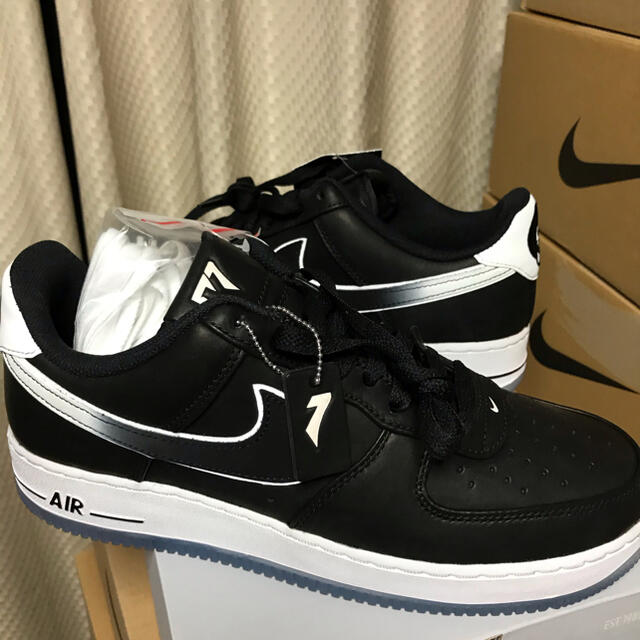 NIKE(ナイキ)のAIR FORCE 1 COLIN KAEPERNICK メンズの靴/シューズ(スニーカー)の商品写真