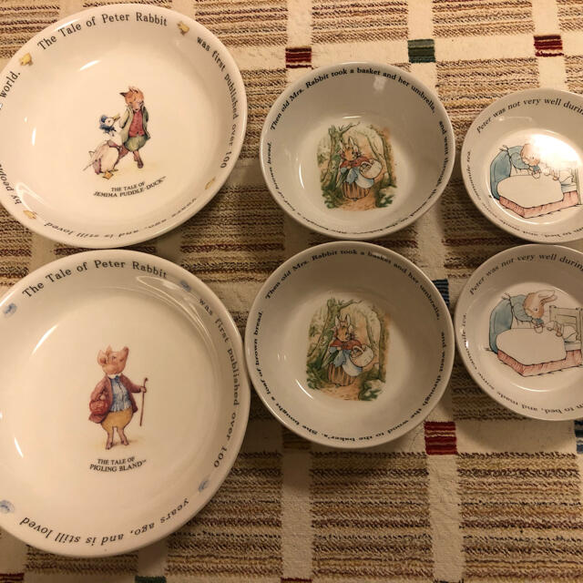 WEDGWOOD(ウェッジウッド)のウェッジウッド　＆　日本メーカー　ピーターラビット♡　食器セット　お一人様〜ペア インテリア/住まい/日用品のキッチン/食器(食器)の商品写真