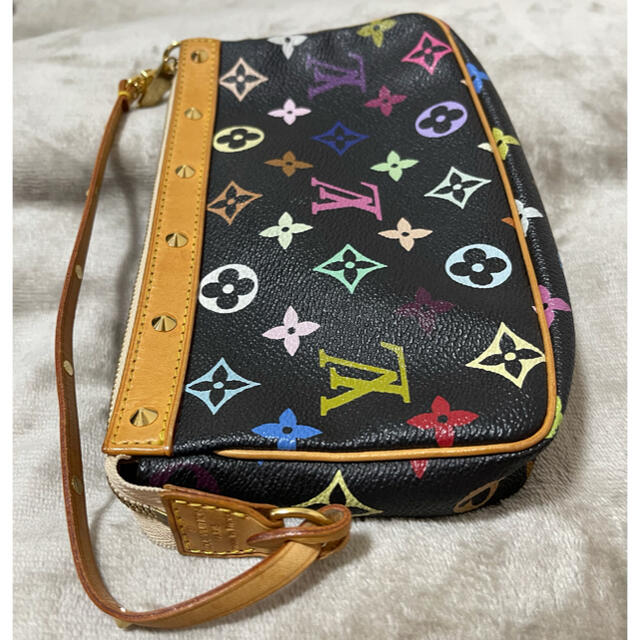 LOUIS VUITTON(ルイヴィトン)のLV ルイヴィトン マルチカラー M92648ポシェットアクセソワール ノワール レディースのバッグ(ショルダーバッグ)の商品写真