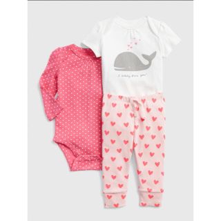 ベビーギャップ(babyGAP)の新品　babyGAP ボディシャツパンツセット　ピンク　60cm(ロンパース)