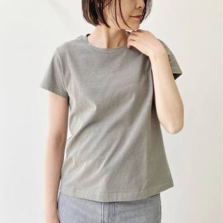 アパルトモンドゥーズィエムクラス(L'Appartement DEUXIEME CLASSE)の【REMI RELIEF/レミレリーフ】Compact Tsh(Tシャツ(半袖/袖なし))